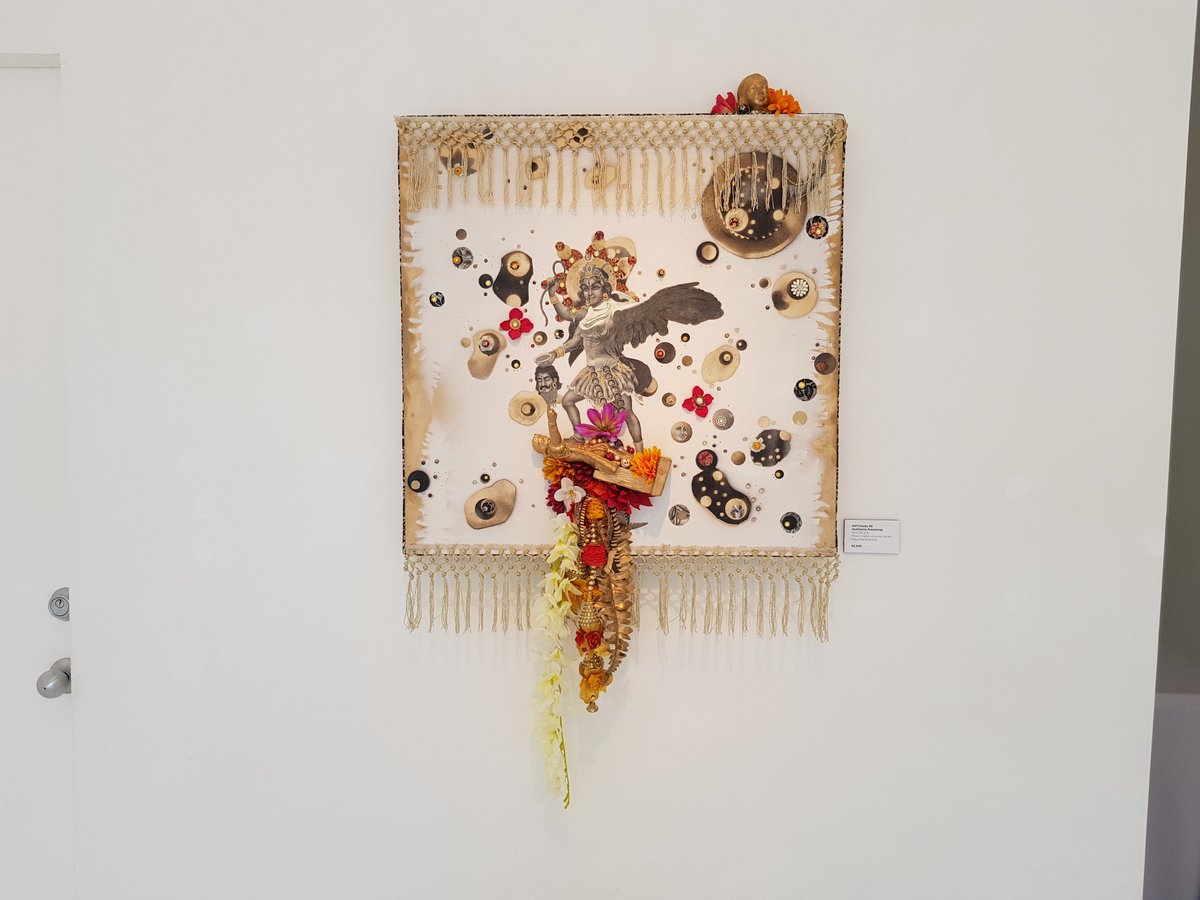 ProjectSatori's tweet photo. Fancy seeing some art by some of LA's best artists for free, hearing some great tunes  AND having a free #ferrerorocher AND supporting a great cause today? Head to the Substrate Gallery until 3pm. 

#LosAngeles #artwork #arttherapy  #Sunday #freestufftodo #whattodoinLA https://t.co/xAwz8Zx04g