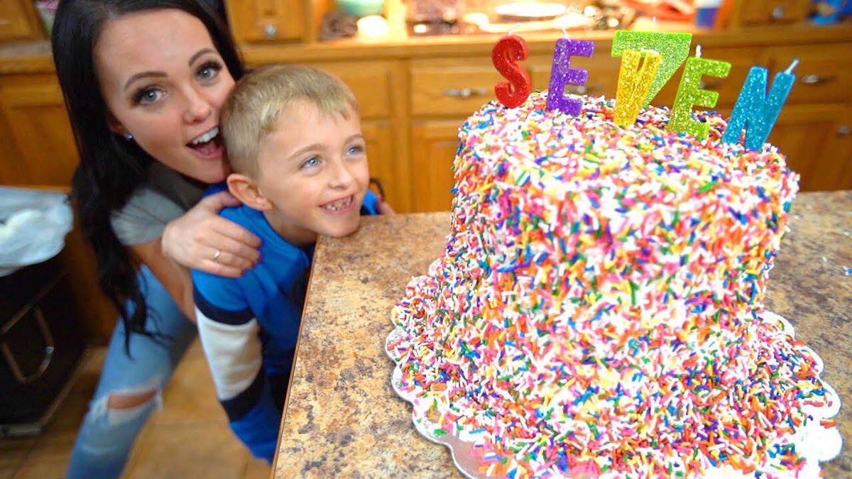 RomanAtwood's tweet photo. Let’s keep this going! Absolutely HUGE happy 7th Birthday vlog for my little buddy Kane 🎉 thank you so much for all this support!! :) 
https://t.co/PJXj5GhOFX https://t.co/kXnpQipJpE