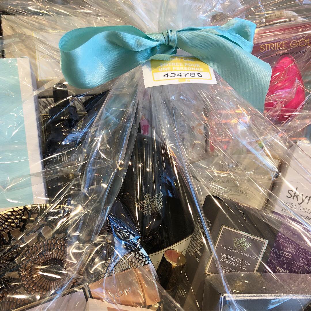 And the winners are...
ticket numbers 434780, 434728, 434959 and 434722!
If you’ve got the lucky ticket, bring it in and claim your awesome basket!! #luxbeautyawards