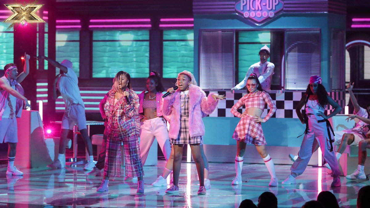 Results time! Safe until next week: <a href="/OfficialScarLee/">Scarlett lee</a> and Acacia &amp; Aaliyah, Brendan, and Molly! #XFactor