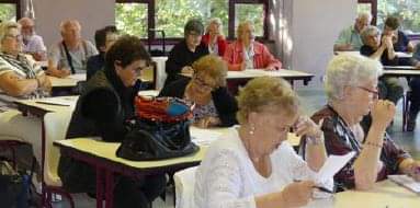 La Semaine Bleue s’est terminée sur une activité de dictée pour tous. Magnifique moment avec les associations de seniors pour clôturer cette semaine à Livron autour du lien social. Merci à l’ensemble des services et associations qui ont travaillé à la réussite de cet événement