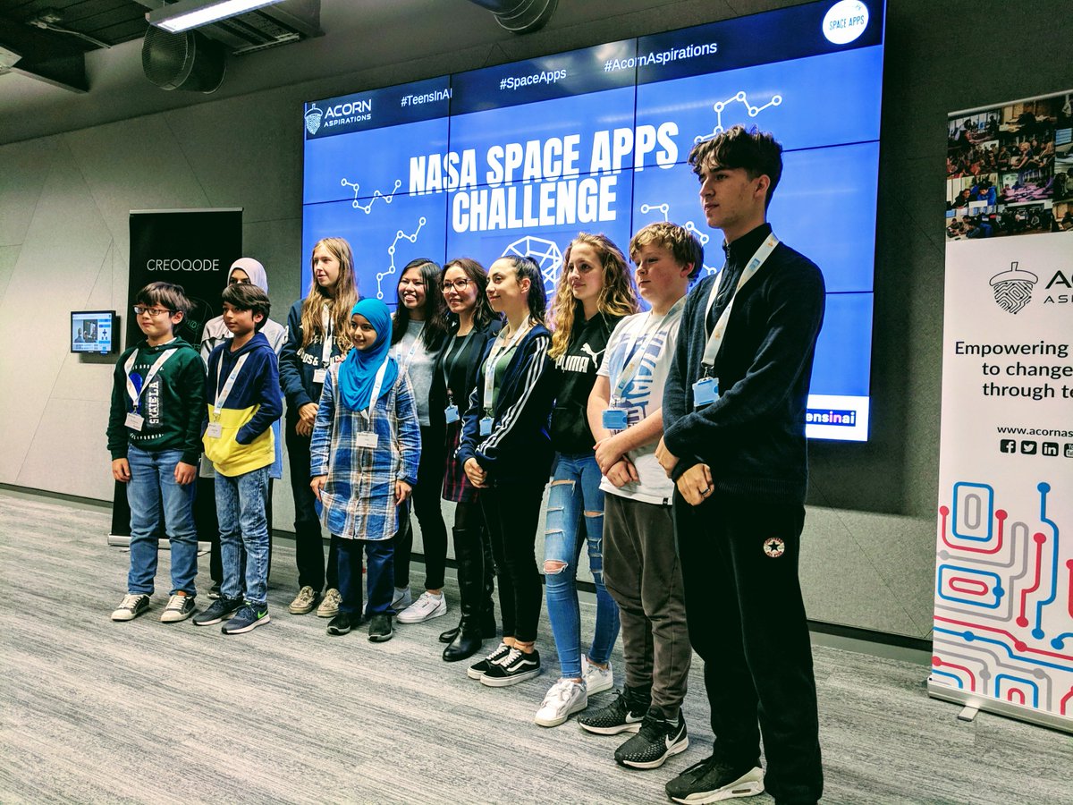 frathgeber's tweet photo. Another busy weekend @MSFTReactor mentoring teens 4 @NASA @SpaceApps w/ guest appearances by my dear friends & #RockStar #scientists Daniel (@eumetsat) & @clavitolo (@ECMWF) speaking about #satellites #fire & #EarthObservation #data
#SpaceAppsLondon
#Spaceapps
#SpaceAppsChallenge https://t.co/Xq7b0guw0n