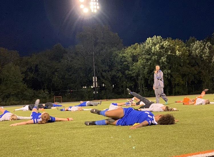 SDPERFORMANCE_1's tweet photo. #SquadSunday//An honor to work with the young aspiring athletes of @FcTennessee . More to come 👏🏽💪🏽💯👌🏽
#preparationis🔑#ontimeislate#stance#development#movementprep#posture
#footwork#coordination https://t.co/7SbhU3jHZ0