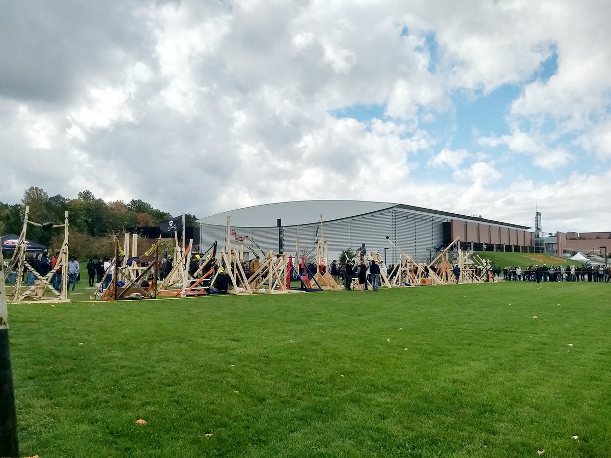 Great job to the students of @mmet_rit @RITEngTech!!!! It was awesome watching Pumpkin Chunkin during @RIT_BrickCity and seeing the fantastic results of all your hard work!! #RIT #Tigers #EngineeringTechnology #CET #BrickCity50