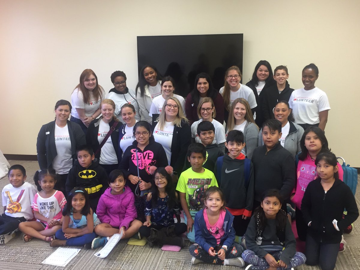 LaAmistadInc's tweet photo. BIG thank you to @jlatlanta for volunteering their time with our students for #SundayStudyHall today! #LaAmistadAfterschool #BeAFriend #JLAServes https://t.co/FzQXjgXxlG