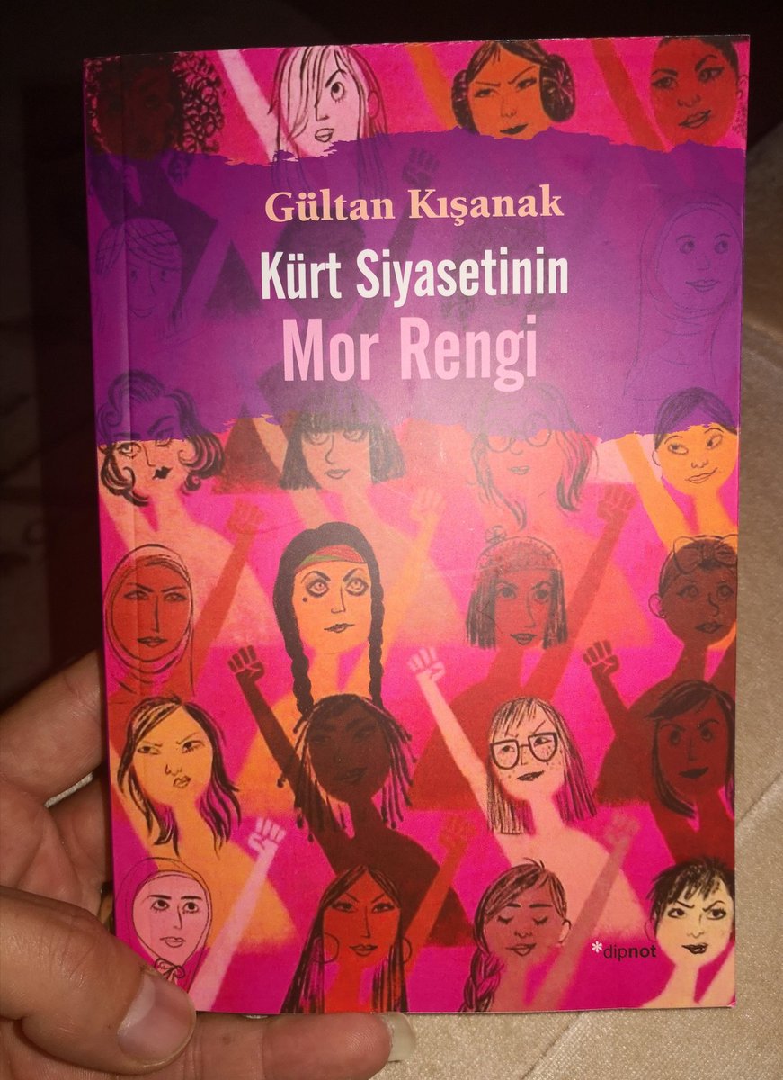 CihanAslan78's tweet photo. #MorRengi le livre de #GultenKisanak #Maire de #Diyarbakır #Amed qu'elle faite parti des dizaines de #Maires #Kurdes #Emprisonner par le régime #islamo-fasciste de l'Etat turc https://t.co/K8aQEeV0Rx