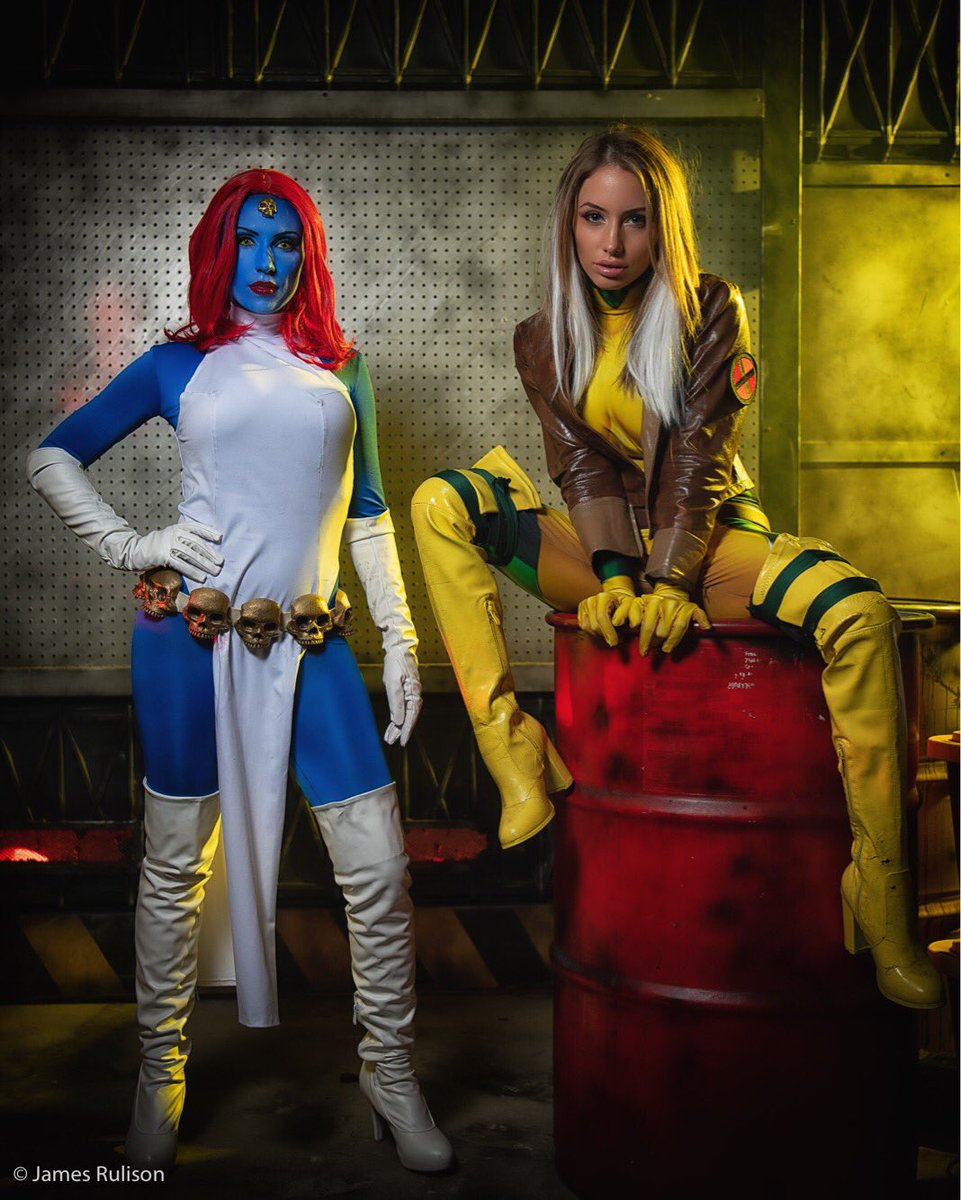LizKatzOfficial's tweet photo. What do you mean I was adopted!? Mystique insta Graciethecosplaylass 📷 @big_james location @TheJimLogan #JLFXStudios #loganprops #jimlogan https://t.co/rAEjyCIcUJ
