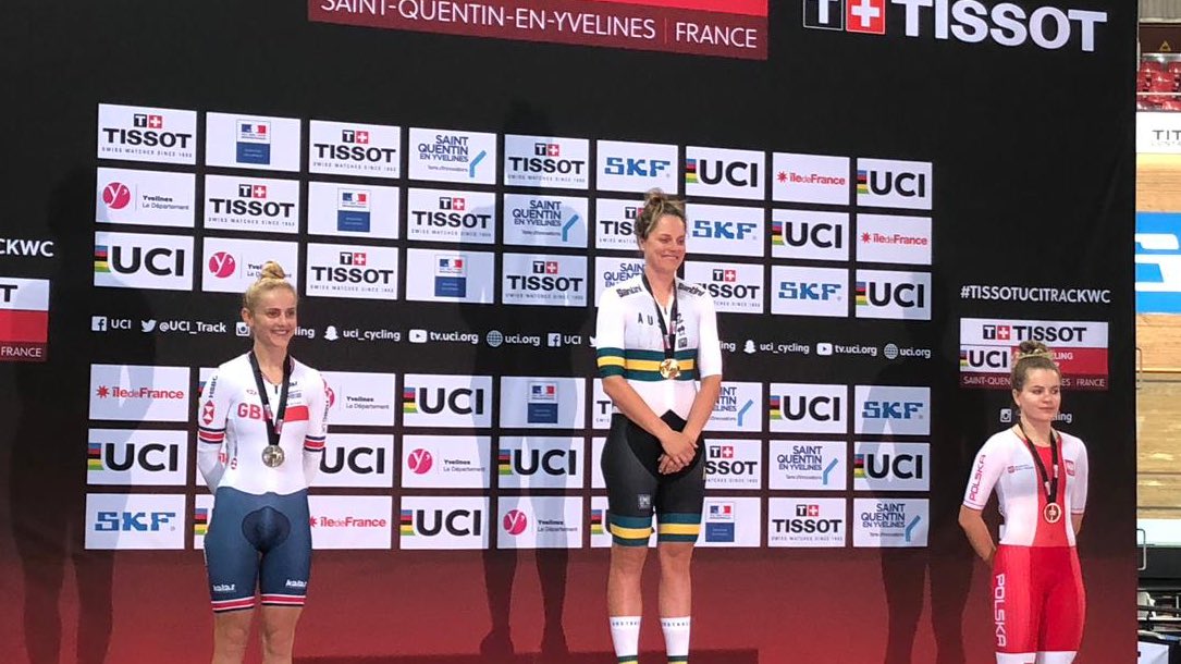 #TissotUCITrackWC 🥇Scratch - @ash_lee666 takes her second gold of the World Cup. Her victory in the scratch race on day three added to the team pursuit gold from Friday. #AusCyclingTeam