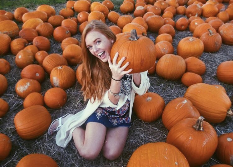Bri_Milner's tweet photo. October is a good time because all the orange matches my hair 🧡 https://t.co/ThvdFg0diA