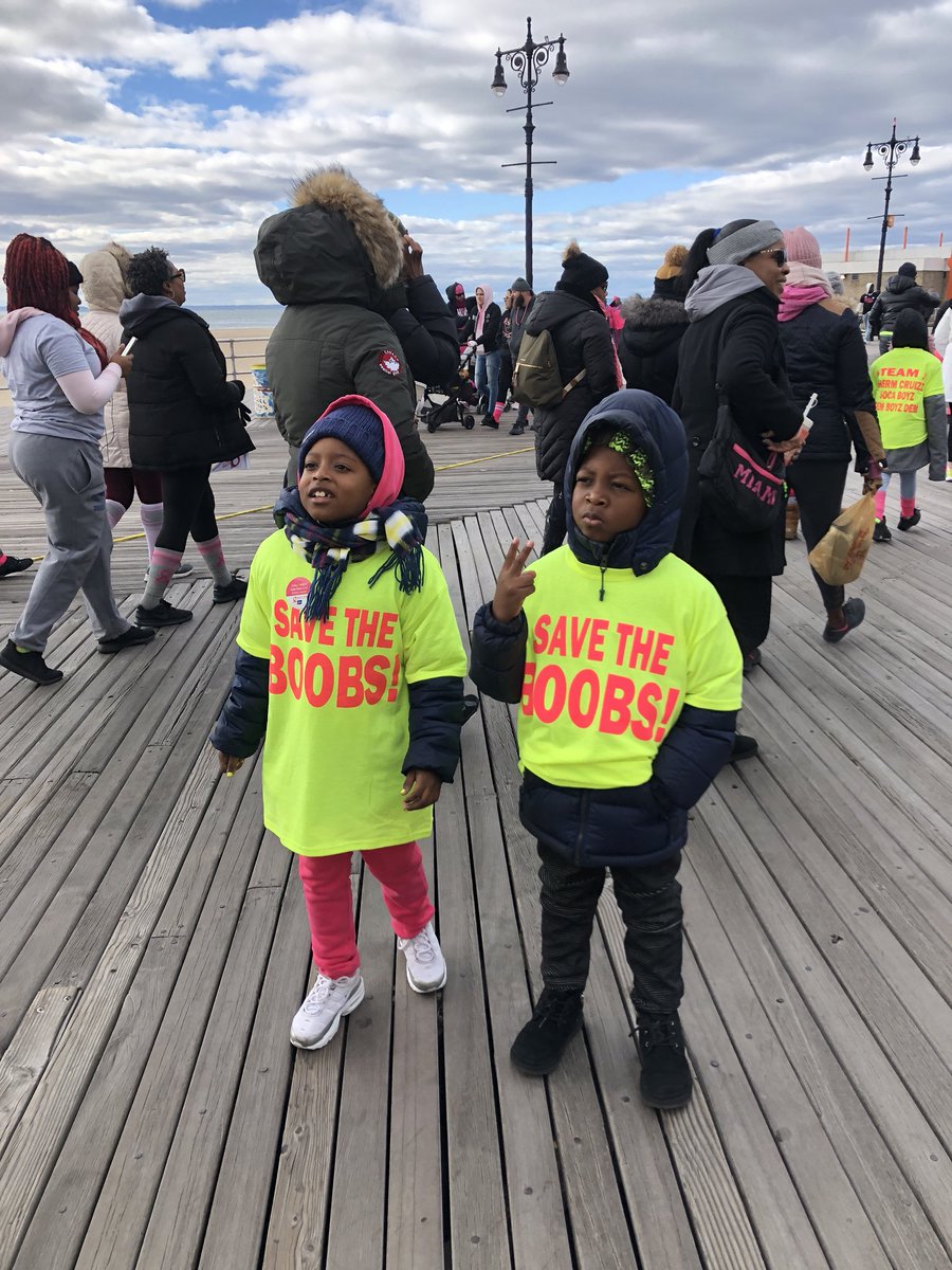 AshleyEngelman's tweet photo. The kiddos were out in full force at @CancerNYNJ’s Making Strides Against Breast Cancer of Brooklyn this morning. #makingstrides #avonmakingstrides https://t.co/pQeEanNMYM