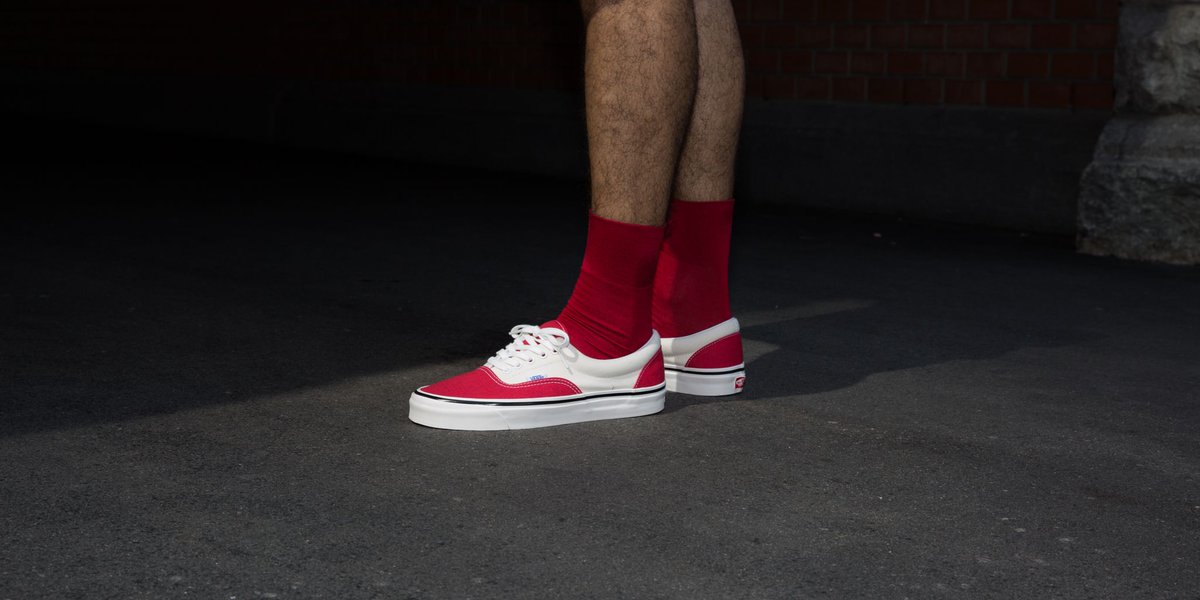 vans era red and white