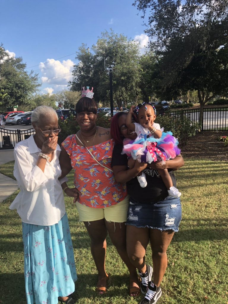 Shanieceyyy's tweet photo. Carmen had Megon, Megon had Shaniece, Shaniece had Victoria . Just that quick you see how life works . #Generations #MybabyisOne https://t.co/lyXuRFAf0W