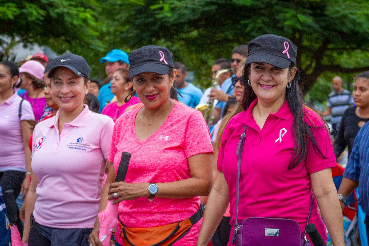 aigesinnovacion's tweet photo. Participamos en la #CaminataDeLuz organizada por @PrimeraDamaPma para prevenir el cáncer. #LazosSolidarios https://t.co/uA7nbaYd5U