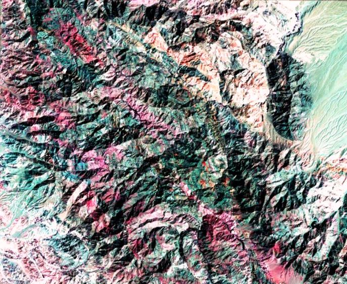 atahaddadi's tweet photo. A mesmerizing #falsecolor image from a #lansat image over a mountainous region in #shiraz, Iran
#satellite #landsat8 #geoscience #geography #USGIS #RS #GIS https://t.co/tIdNpbIc2I