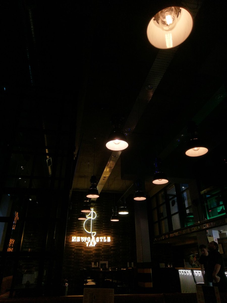 thetwincams's tweet photo. A last beer at the #newcastletap - #Newcastle has been good, we'll be back ππ @FlyRts @retweet_it https://t.co/DX3kPndyuc