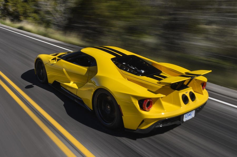 Venja_with_F's tweet photo. Der ford gt 2018 🤢 https://t.co/NgFVks7EBQ