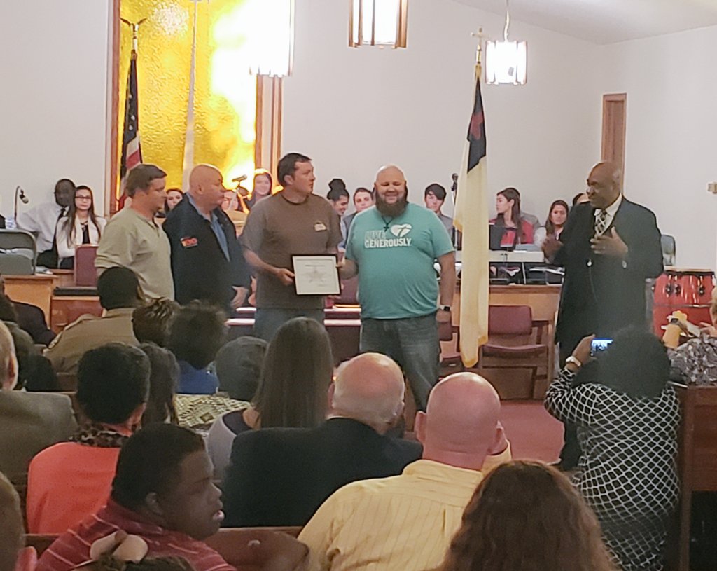 Wonderful time at 38th annual People to People Day at St. James Church in Middlesex. Powerful message from Judge Rawls &amp; great music from the <a href="/NJHS_Panthers/">North Johnston High</a> chorus! Happy to be with Mrs. Johnson, <a href="/tsutt008/">Todd Sutton</a>, &amp; <a href="/donna4nchouse/">Rep. Donna McDowell White</a> and see @BenWilliams1911 &amp; <a href="/MicroPhysEd/">Coach Creech</a> honored as well.