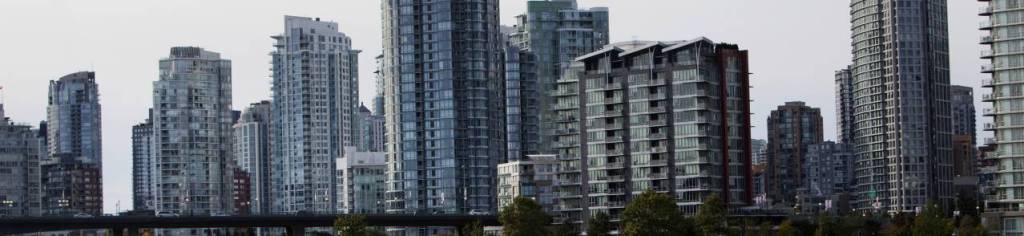 vreaa's tweet photo. Bloomberg Calls Vancouver ‘The City That Had Too Much Money’ https://t.co/oEAQaqFGzU https://t.co/FYfoViGrjJ