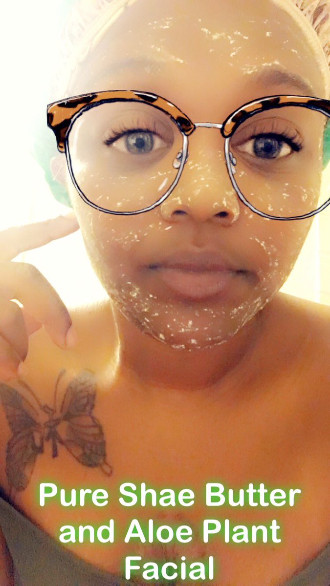 Cardi_T_'s tweet photo. Growing my own Aloe plant and i just made my first facial 
#AloePlant
#ShaeButter
#DIYFacials https://t.co/FmXsRf44ep