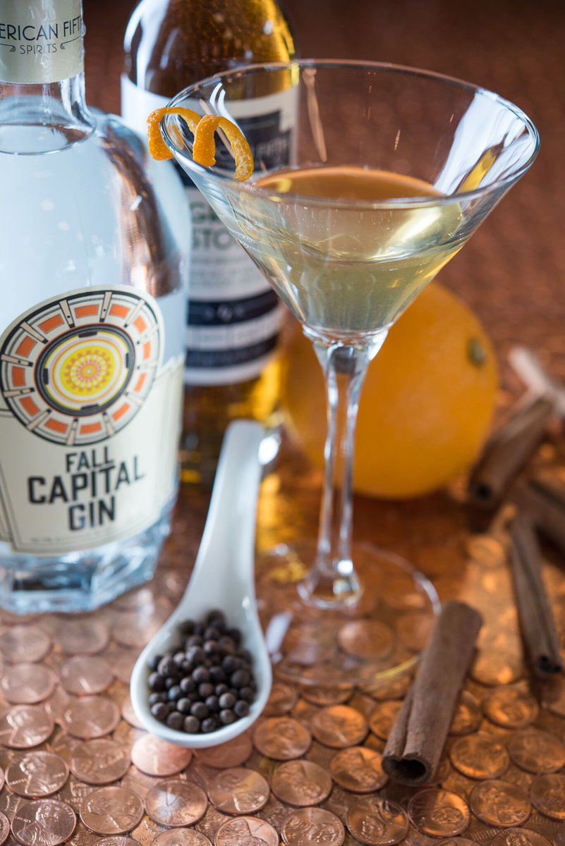 It seems that Fall is upon us!

FALL UP (ABV 34.8%)
American Fifth Fall Gin,
House-made Spiced Syrup,
Bittercube Jamaican Bitters,
Orange