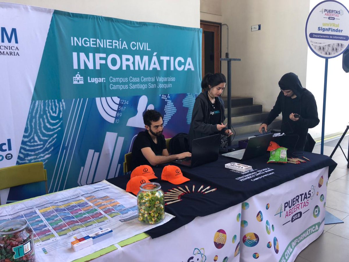 signfinderCL's tweet photo. Ayer estuvimos mostrando nuestro trabajo en "Puertas Abiertas" de @usantamaria campus San Joaquín. Muchas gracias a los que nos vieron y siguieron a las redes sociales. Estamos contentos por la buena acogida 😄

Quedan invitados para el 30 de noviembre a la @FeriaSoftware https://t.co/iV9GBAY29m