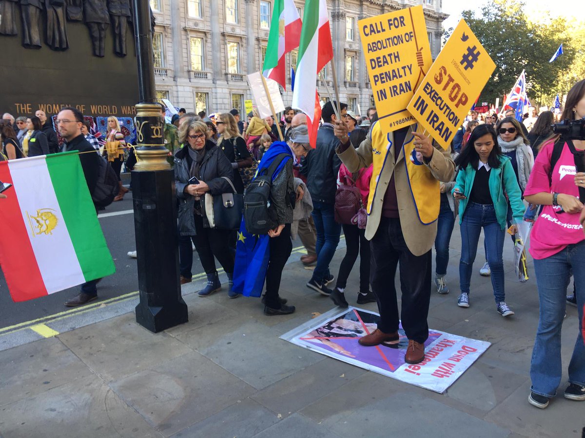 SaharFatemi's tweet photo. #Protest_rally in #London for the escalating #executions in #Iran
The Iranian community calls for increased pressure on the mullahs 2 stop #executions @VP @USAdarFarsi #UK @UNHumanRights @Amnesty @AnnaNeistat #HumanRights #No2DeathPenalty #Humanrights #London #Anti_Brexit #Brexit https://t.co/SPpQOZNsP9