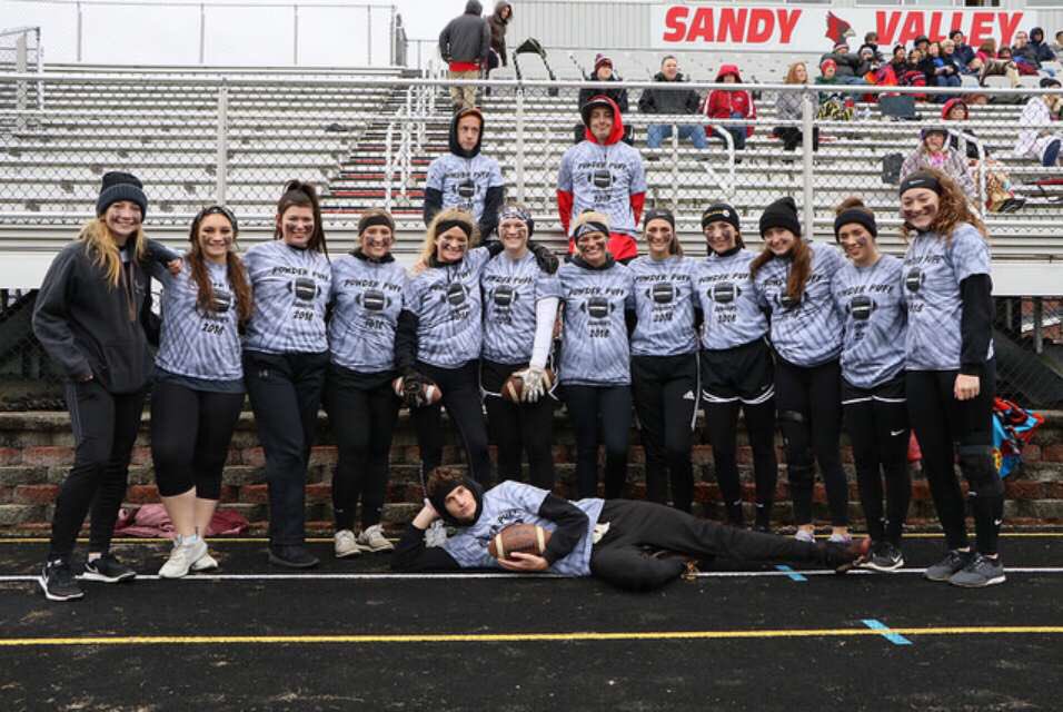 LovyDovy45's tweet photo. 2018 powderpuff champions https://t.co/B8lpEFwclm