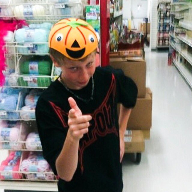 NotTooSharp's tweet image. Young Brunch wants to know what you're being for Halloween! Leave a comment 💬 #SundayBrunch