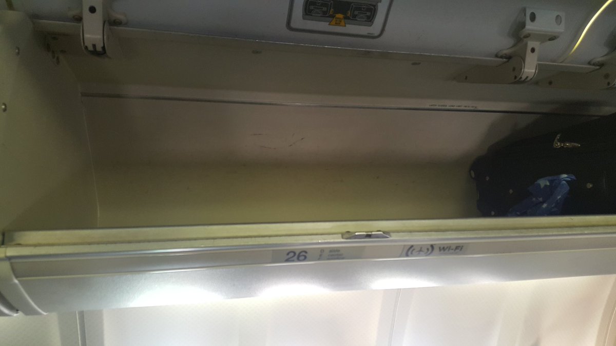 RyanBerger1's tweet image. Hey @AmericanAir why did you lie to your customers just to hit a metric? Was told all cabin space was full and forced to check bag. Obviously there was room. AA1018 boarding crew not ok!