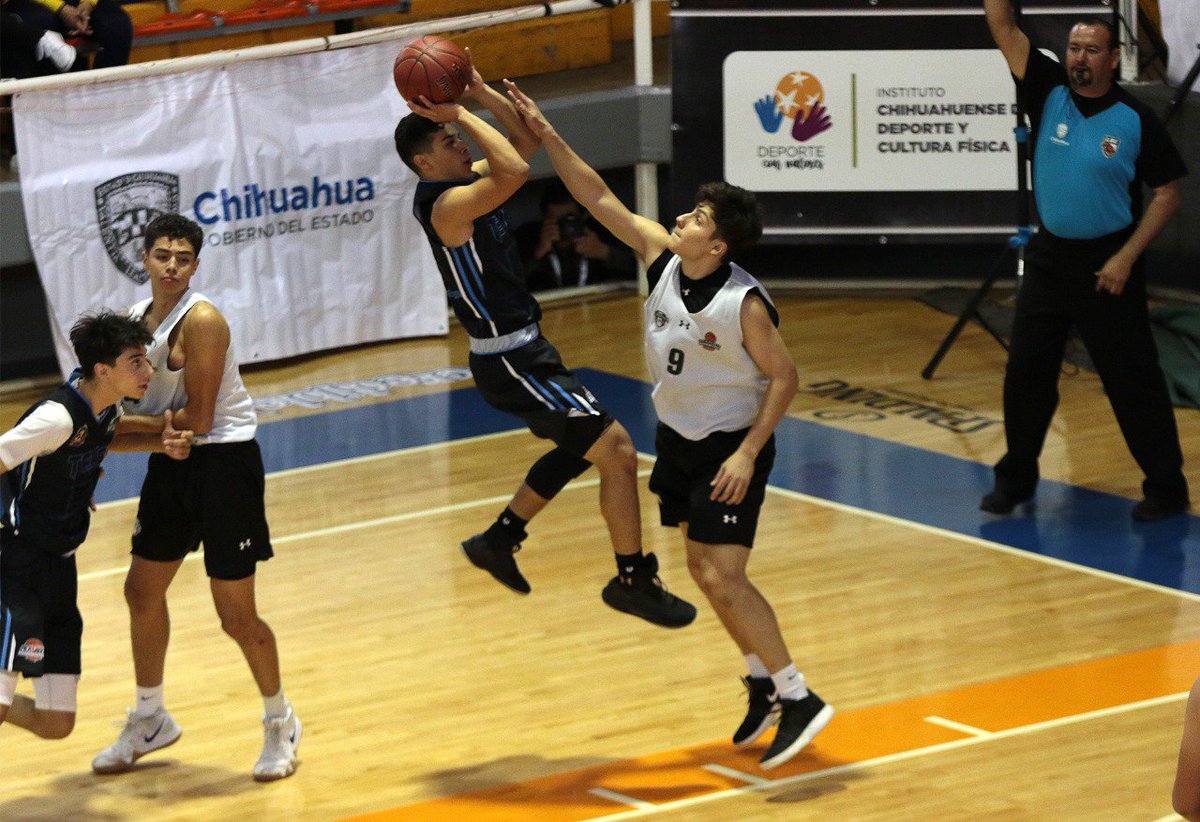 conadeoficial's tweet image. #AcademiaCONADE🏀 Los equipos de #basquetbol femenil y varonil, con los nuevos integrantes incorporados en agosto, se coronaron invictos en el torneo #CEDEM, que reúne a equipos representativos de #Chihuahua, #Texas e invitados.