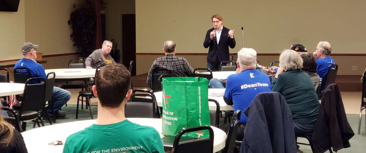 zrodvold's tweet photo. Tonight, while Erik Paulsen was nowhere to be found, Gold Star Son @deanbphillips held a public forum at the Osseo Legion with veterans and military families. Paulsen brags about 23 telephone town halls. Dean’s been at 130+ public events since joining the race. #MN03 https://t.co/cTwBvcSdCi