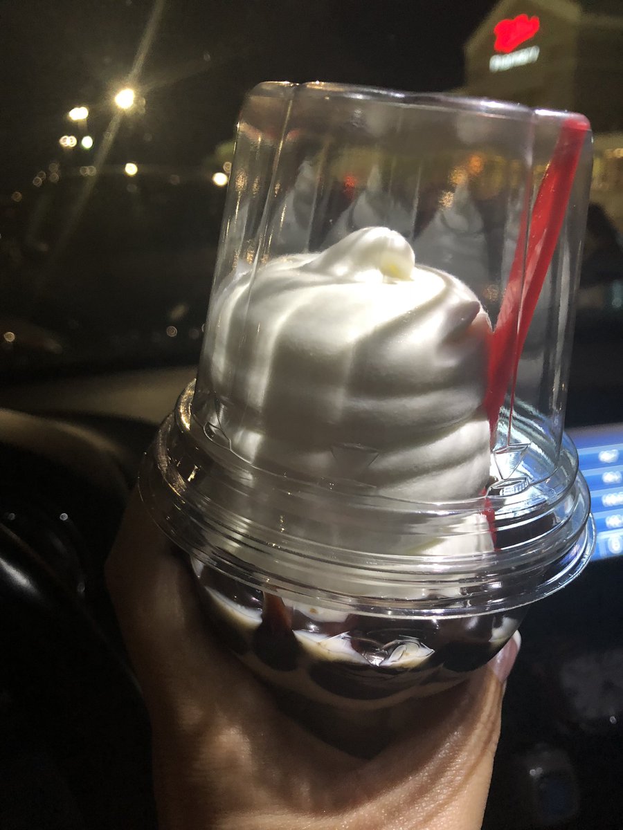ChristyStreeter's tweet photo. @DairyQueen this is the hot fudge sundae I got today. When I asked for more fudge, the very rude worker said this was how it comes #Disappointed #nocustomerservice https://t.co/yMJ3oRcNVZ