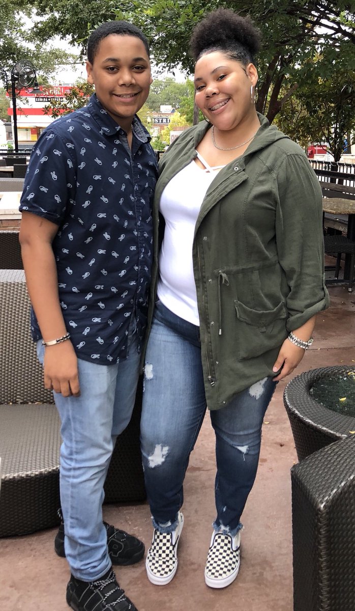 ogriv_ytterp's tweet photo. These 2 are the best parts of my universe and my motivation for everything I do! My Thing 1 and Thing 2! #ILCsDallasISD #ILCsGoodness #ILCsChat https://t.co/XIOauvGVle