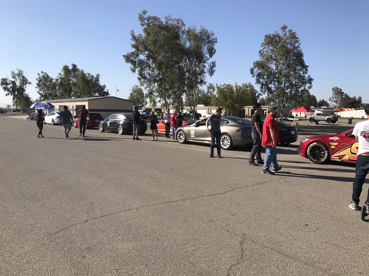 Sofiaan's tweet image. More photos from today at #ButtonWillowRaceway