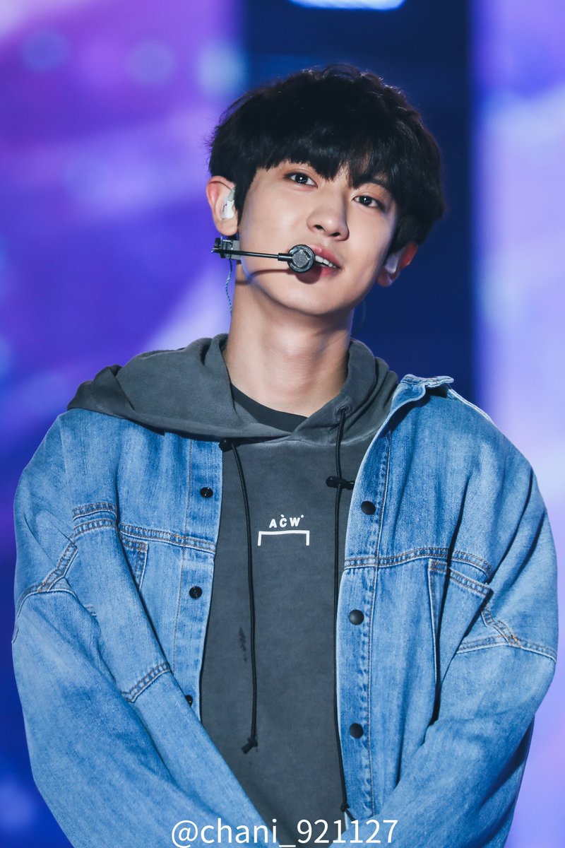 chanyeol pics tweet media