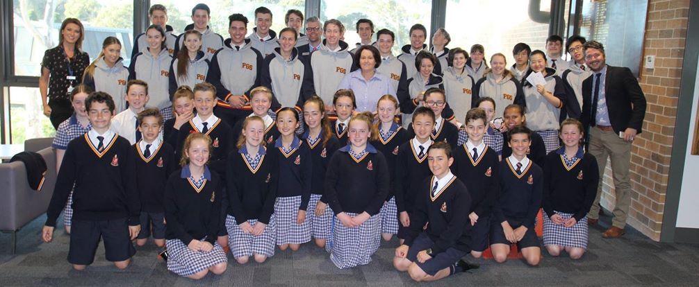 PenGrammar's tweet photo. The true depth of our school spirit on display; our Year 7 Town House students showed their appreciation to their Year 12 peers with gratitude treats for #VCE exams. Our House system enables students across year levels to collaborate, create &amp; inspire each other to be their best. https://t.co/NfFa7JO5Xq