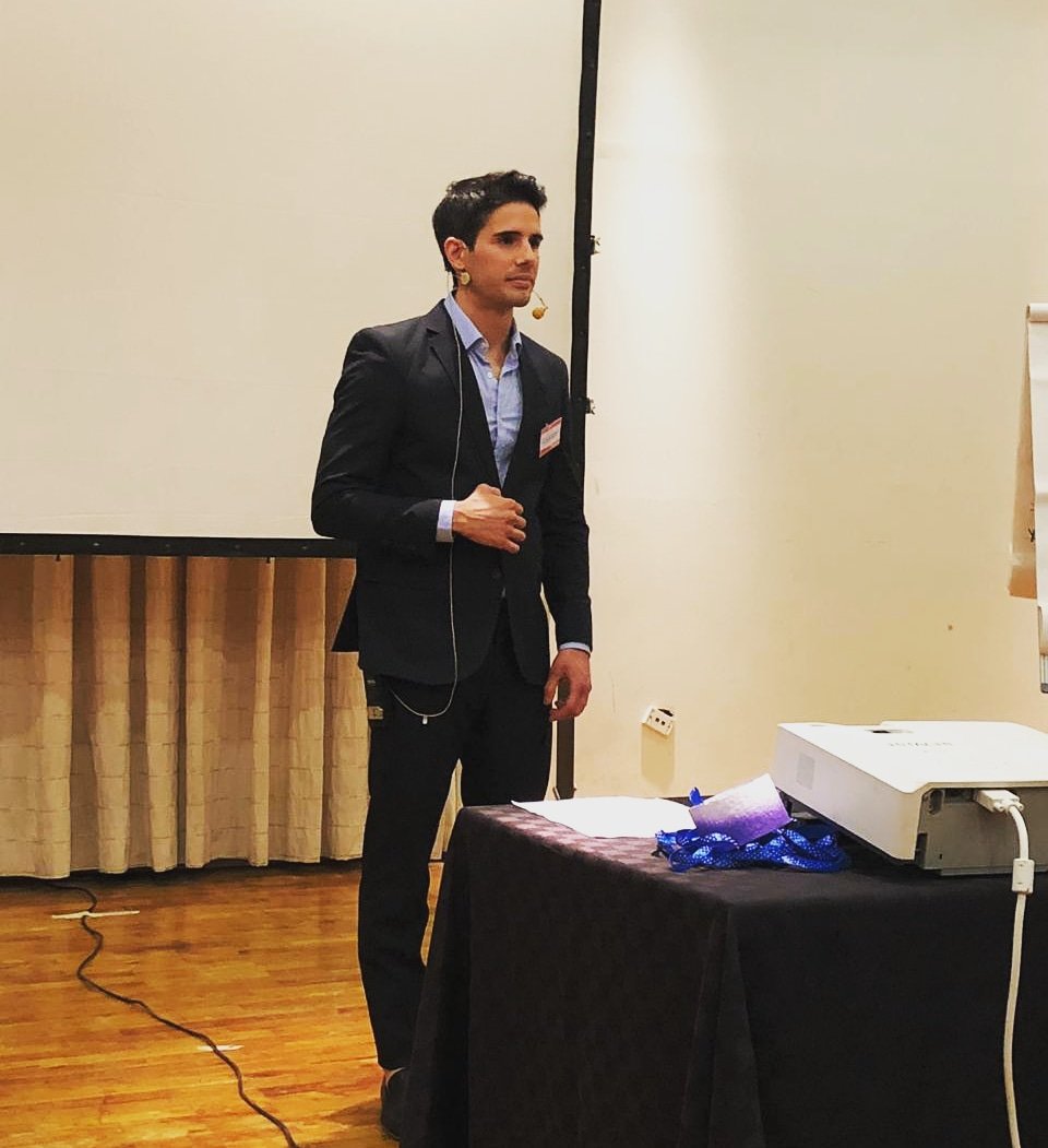 aledempke's tweet photo. Aprendizaje. Conversaciónes. Posibilidades. 
#coaching #ontologico #aledempke  #alejandrodempke #sartorial #style #Gentleman https://t.co/wUW8gyE0yQ