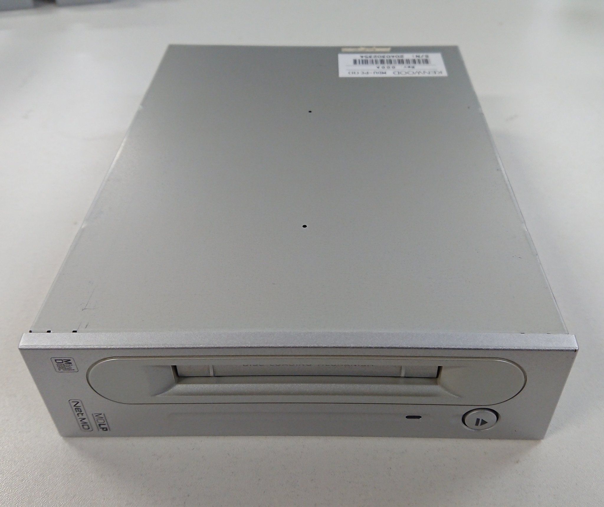 イオシス公式 珍品自慢 お家の古い自作ｐｃ Core2 E6600のｘｐマシン を解体していたら５インチベイになんか変なモノが そういえば大昔に５インチベイ用ｍｄドライブをジャンクで買ってドライバは当てたけどプレイヤーが無くて動作させられなかった