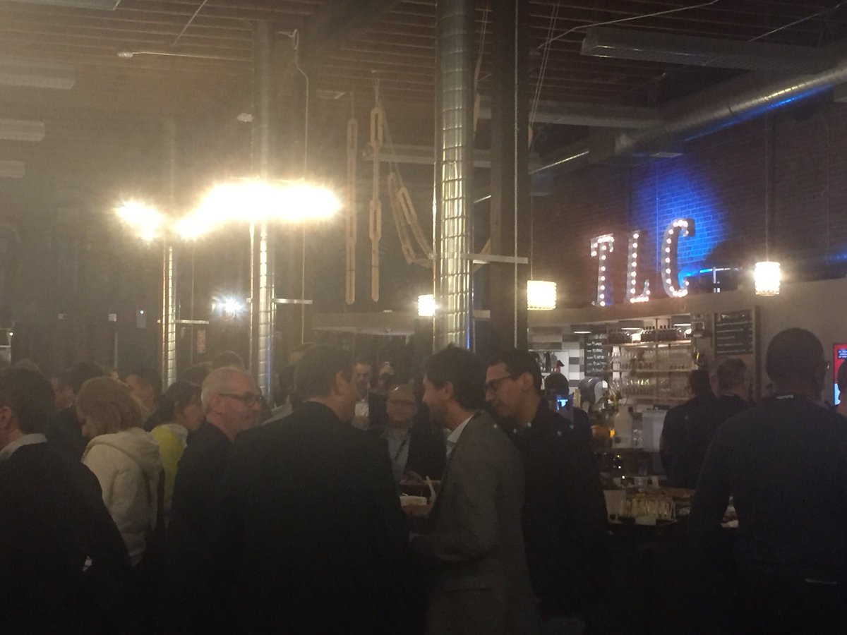 Redfaire Group just arrived in San Francisco for #oow18. Attending tonight the French Delegation welcome party #OOW18fr