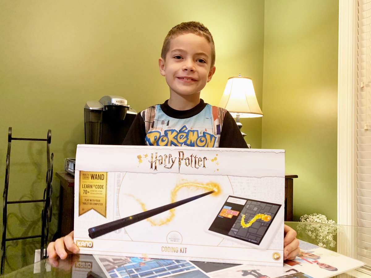 BaldThoughts's tweet image. Looking for a fun way to teach your kids #coding? I received this @TeamKano #HarryPotter wand kit &amp;amp; my son loved it. #kanocomputer #creativecoding #KanoHarryPotter