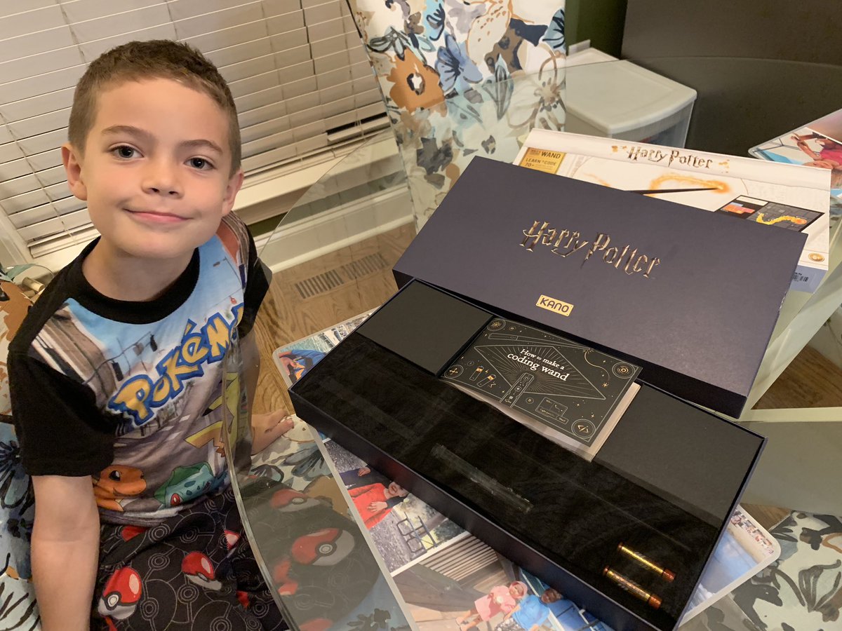 BaldThoughts's tweet image. Looking for a fun way to teach your kids #coding? I received this @TeamKano #HarryPotter wand kit &amp;amp; my son loved it. #kanocomputer #creativecoding #KanoHarryPotter
