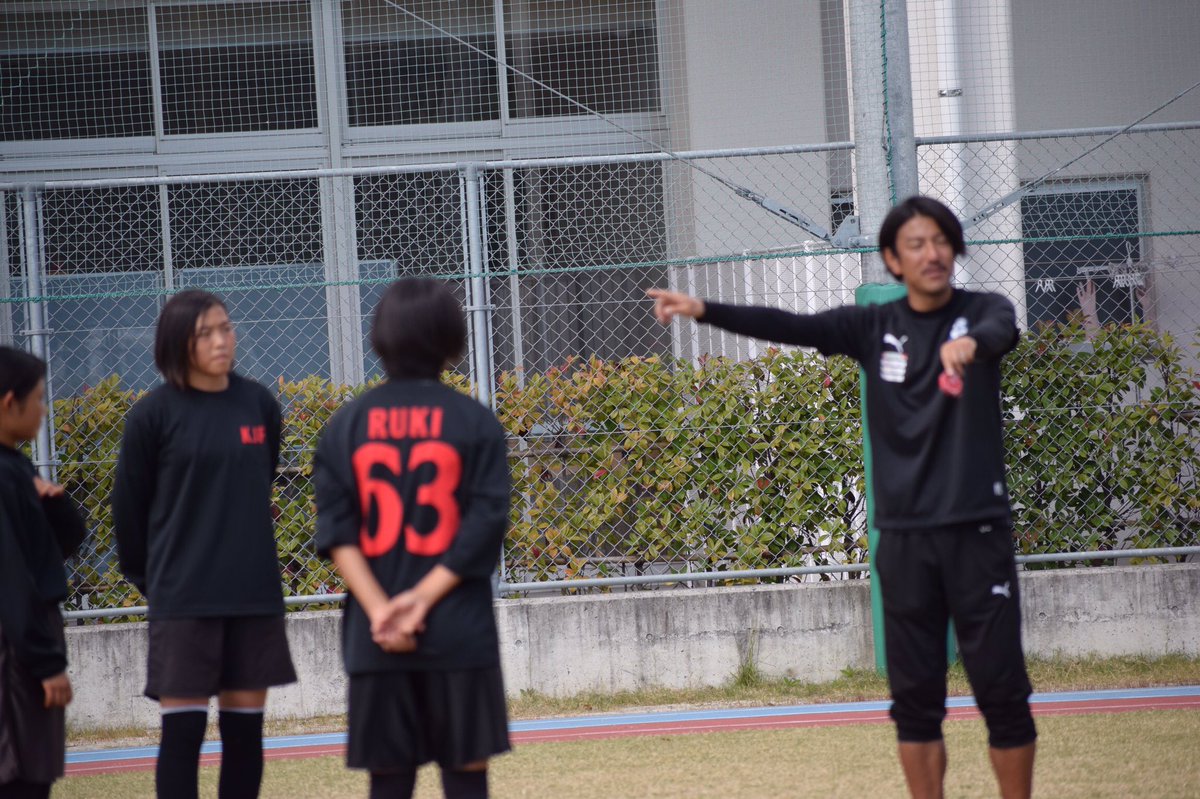 鹿児島ユナイテッドfc トレーニング後は グラウンドをお借りした 鹿児島女子高校サッカー部 にサッカースクールを行いました お世話になりました 鹿児島女子高校 の皆さま ありがとうございました 鹿児島ユナイテッドfc