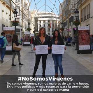 _ElObservador_'s tweet photo. Exposición supermalaguita polémica. El Ayuntamiento de Málaga, su Festival de Cine y la AECC llenan calle Larios de fotografías de ‘vírgenes’ de Semana Santa dándoles el contradictorio título de ‘madres’, con motivo del Día del cáncer de mama https://t.co/xUEoSxaCMt https://t.co/1PP6zpBfR2