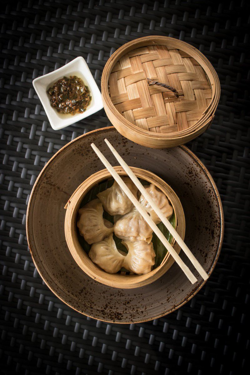 Fame_PH_Goa's tweet photo. Steamed momos! 
#PlanetHollywoodGoa #BeachResort #Utorda #SouthGoa #foodlover #foodstagram #FameRestaurant #FameFood #fame #dimsums #steamed #goanhospitality #Goa https://t.co/VLCvru2f52