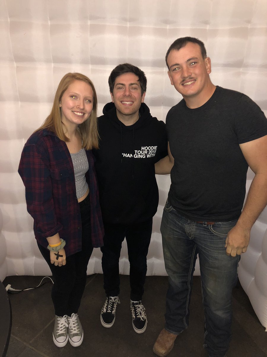 SSchademann's tweet photo. @HoodieAllen we met the legend himself https://t.co/aZvq3N2xHz