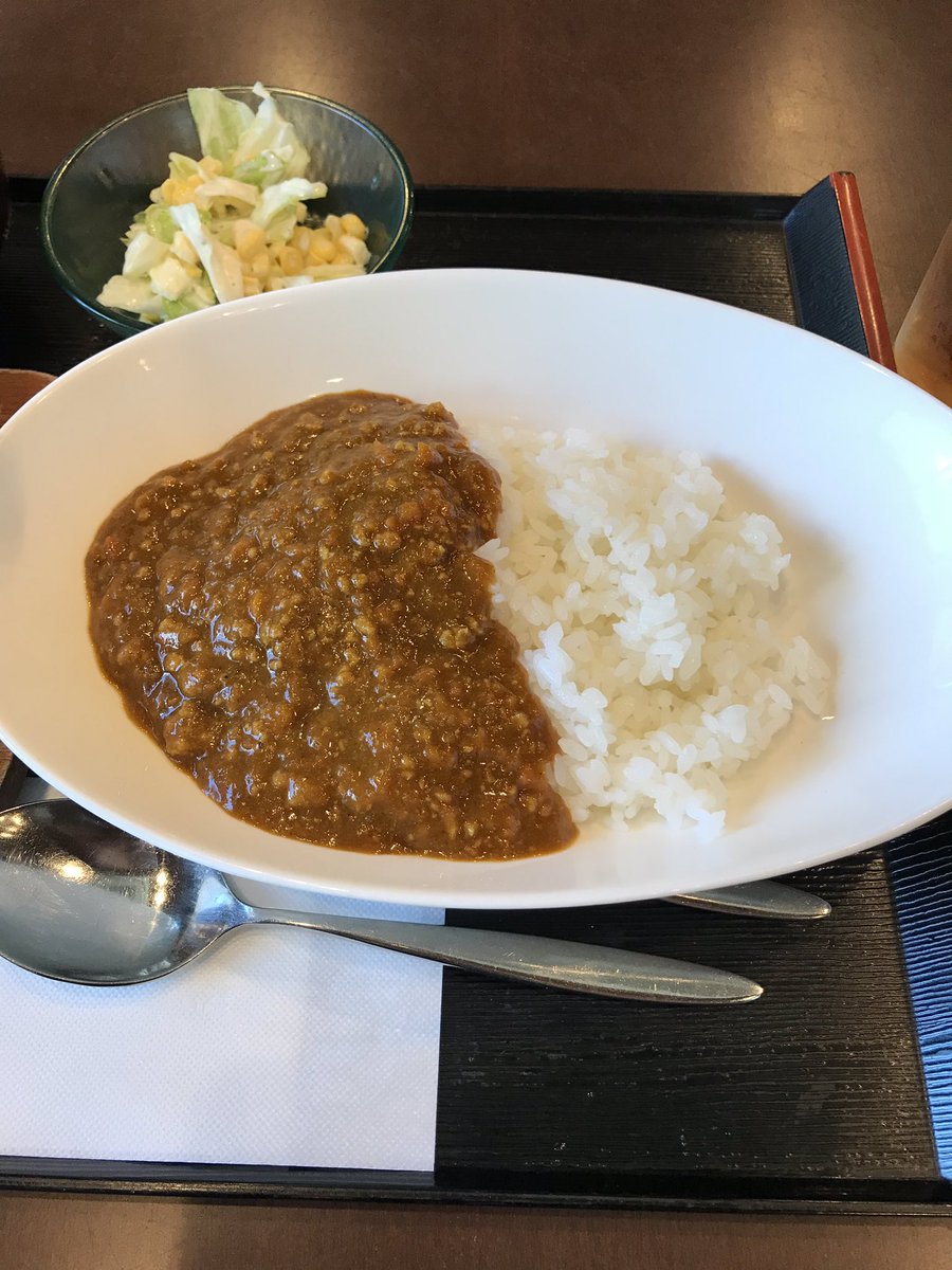 alisky_ryi's tweet photo. カレーの思い出(*˘︶˘*).｡.:*♡

昨日、甲府駅についてフラフラ歩いていたら、どこからかスパイスの薫り💕
薫りに誘われてフラフラと入ったお店でとってもおいしいキーマカレーと出会った😌✨✨

#ポンマニカレー部活動
#keemcurry
#山梨
#GIOIAL
 #W2N2 の思い出 https://t.co/KFz9Vfh7KA