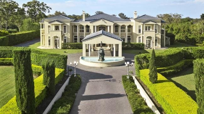 PlaceEA's tweet image. This extravagant estate is a masterpiece! Read more about this record sale closed by Sarah Hackett down below. 

news.com.au/finance/real-e…