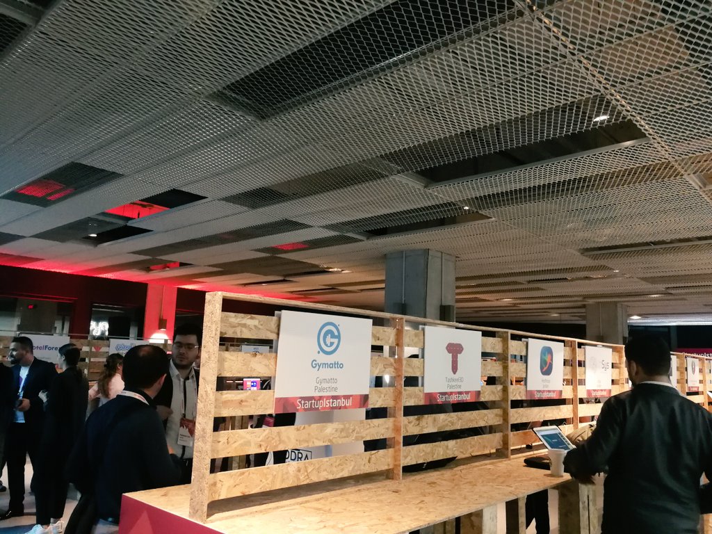 hodhoop's tweet photo. Pitching Day full of energy.. Hodhoop ☺️

@startupistanbul @burakbuyukdemir

#hodhoop #startupistanbul #top100 #istanbul #startup #startups #startupstory #ceo #startupjourney #startupbusiness  #founder #network #connections #mentor #event #exhibition #jordan #amman #lovejo https://t.co/5Lieede4D8