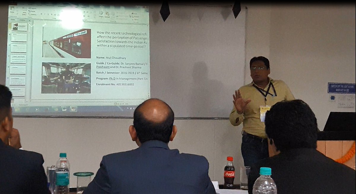 AtulChoudhary87's tweet image. अध्भुत पल था जब @AmityUni के #PhDCourse में अपने दूसरे #ResearchPaper को #Infinity2018 नामक #Conference में प्रस्तुत किया एवं अतिथियों के साथ गहन विश्लेषण करते हुए उनसे #प्रशस्ति_पत्र प्राप्त किया | @AmityPresident @Shubhrastha @gopalkagarwal @PKumar59 @Anupchandra_IAS @dkikan