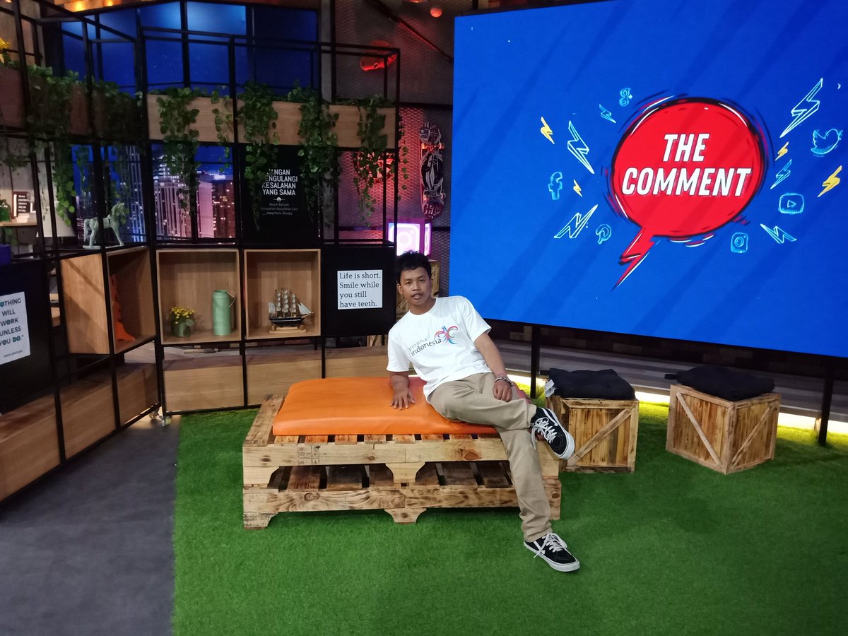 DustinGeinbee's tweet image. tar malem akan bergentayangan untuk merefreshkan lelahnya sehabis rutinitas di Jam 11 malem #TheComment_NET #netmediatama

Jika live streaming gak punya kuota, bisa hospot ke =&amp;gt; 
My Personal Hotspot type : OPPO F5
Passcode : fakirkuotaluh
Jangan sungkan-sungkan
Itakidamsu...